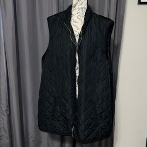 Old Navy Black Quilted Vest